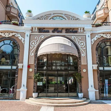 - Complexe Lägenhet